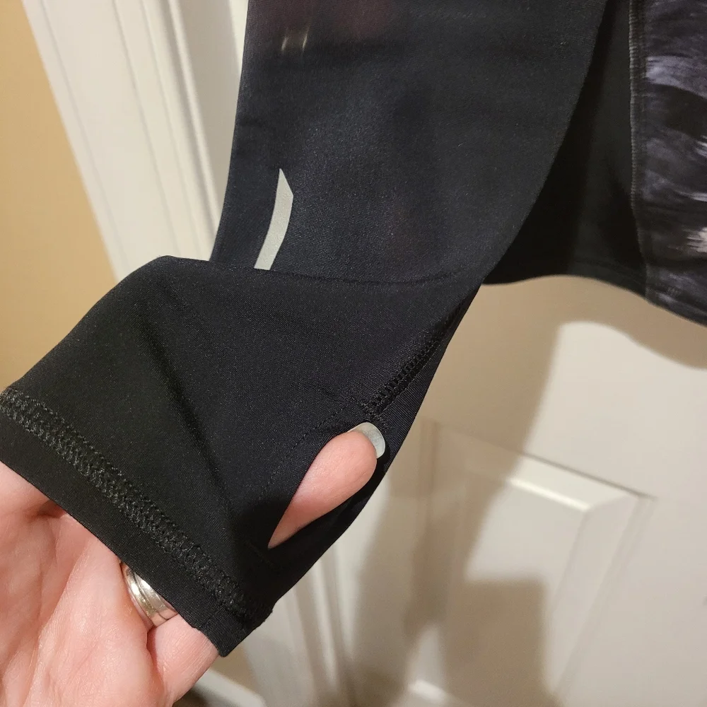 Champion Winter Wear Athletic Top - Picture 3 of 5